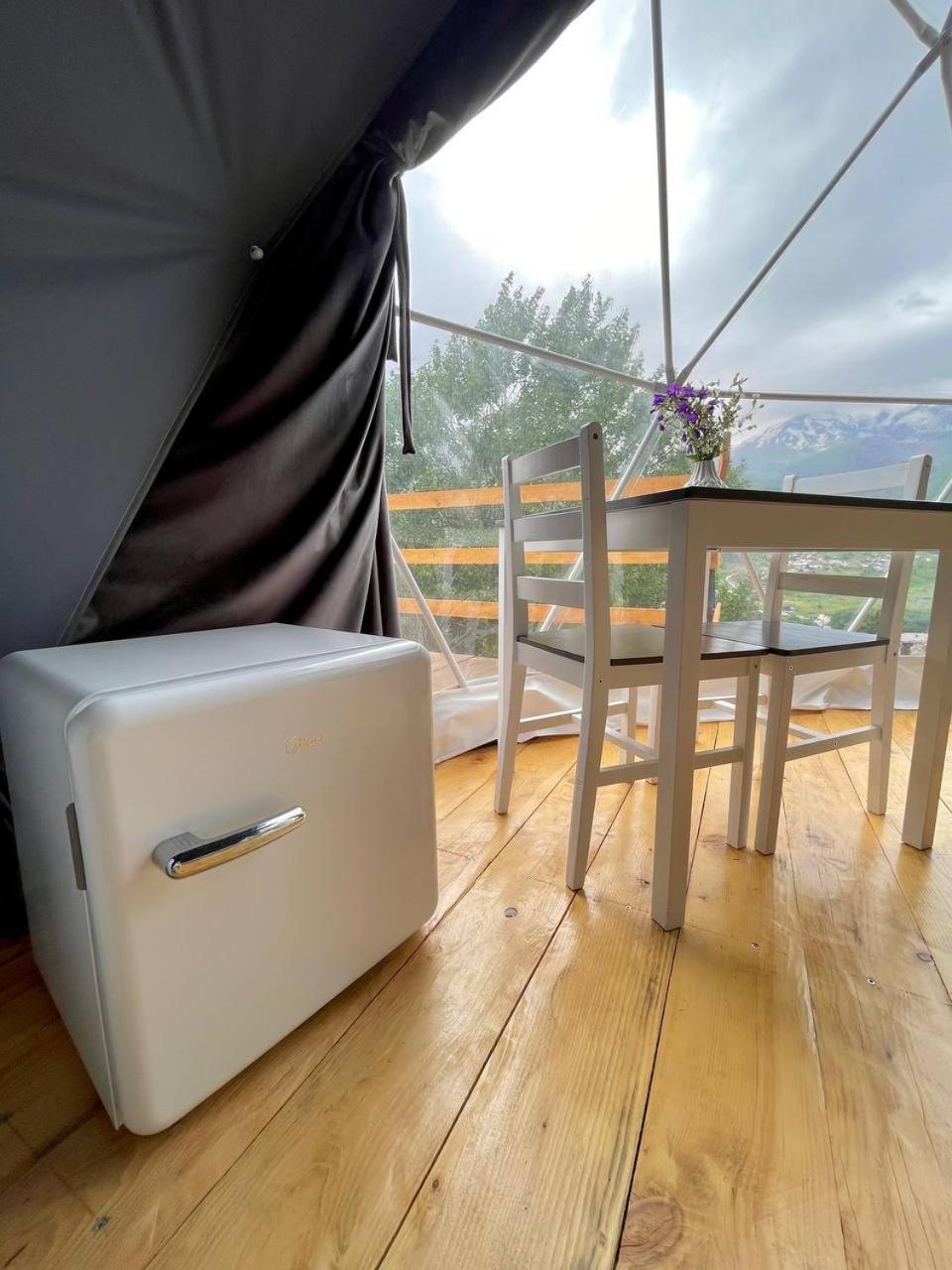 Hotel Elia Glamping Kazbegi Esterno foto