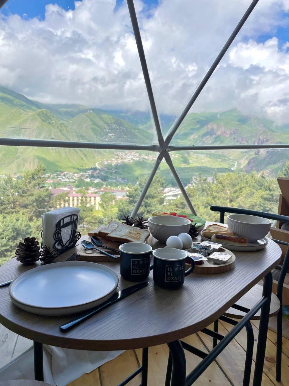 Hotel Elia Glamping Kazbegi Esterno foto