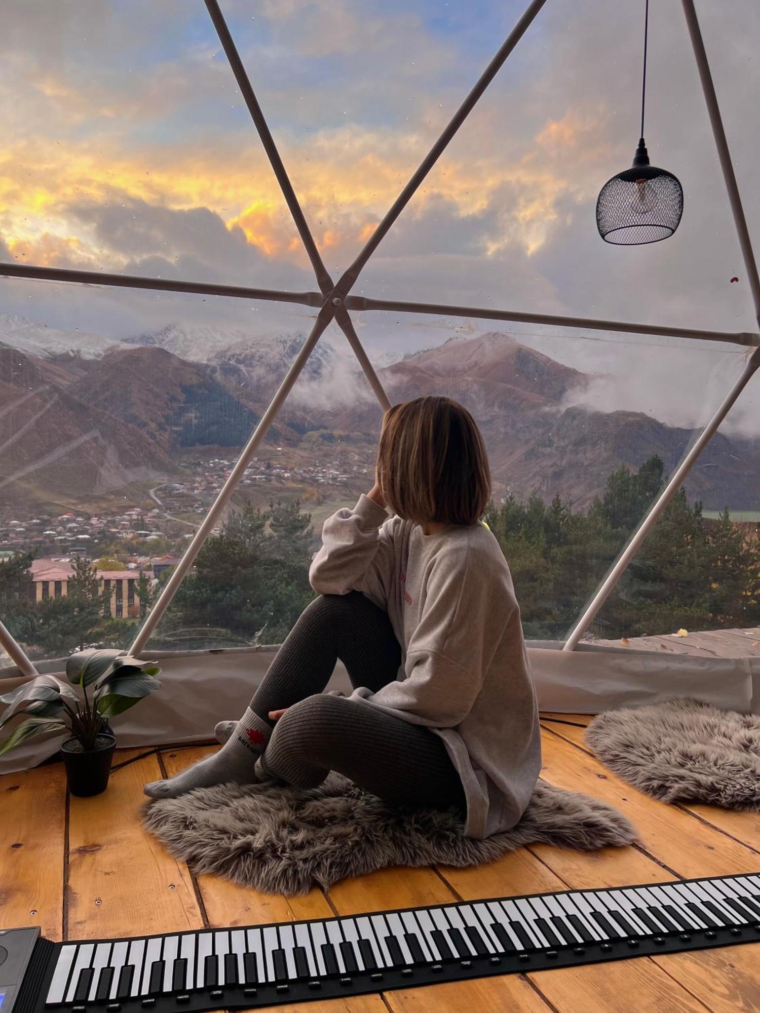 Hotel Elia Glamping Kazbegi Esterno foto